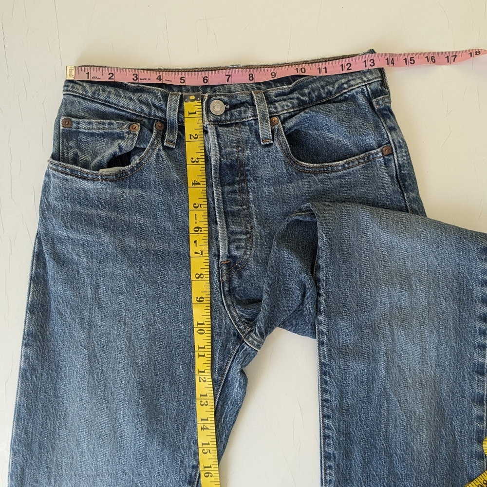 Levis 501 Button Fly Jeans size 26 - Picture 7 of 9